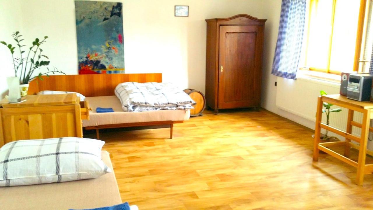 Safar Residence Hrachoviste Buitenkant foto
