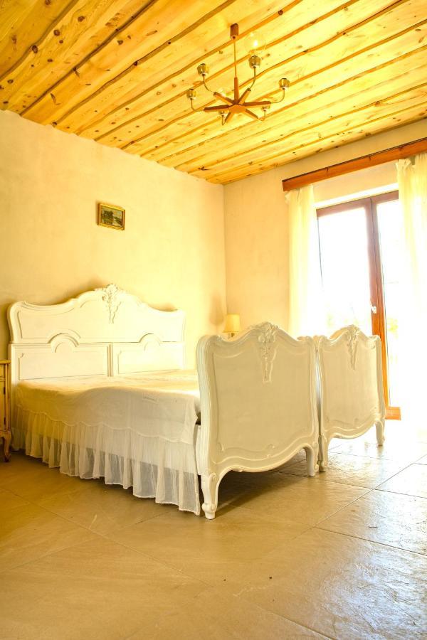 Safar Residence Hrachoviste Buitenkant foto