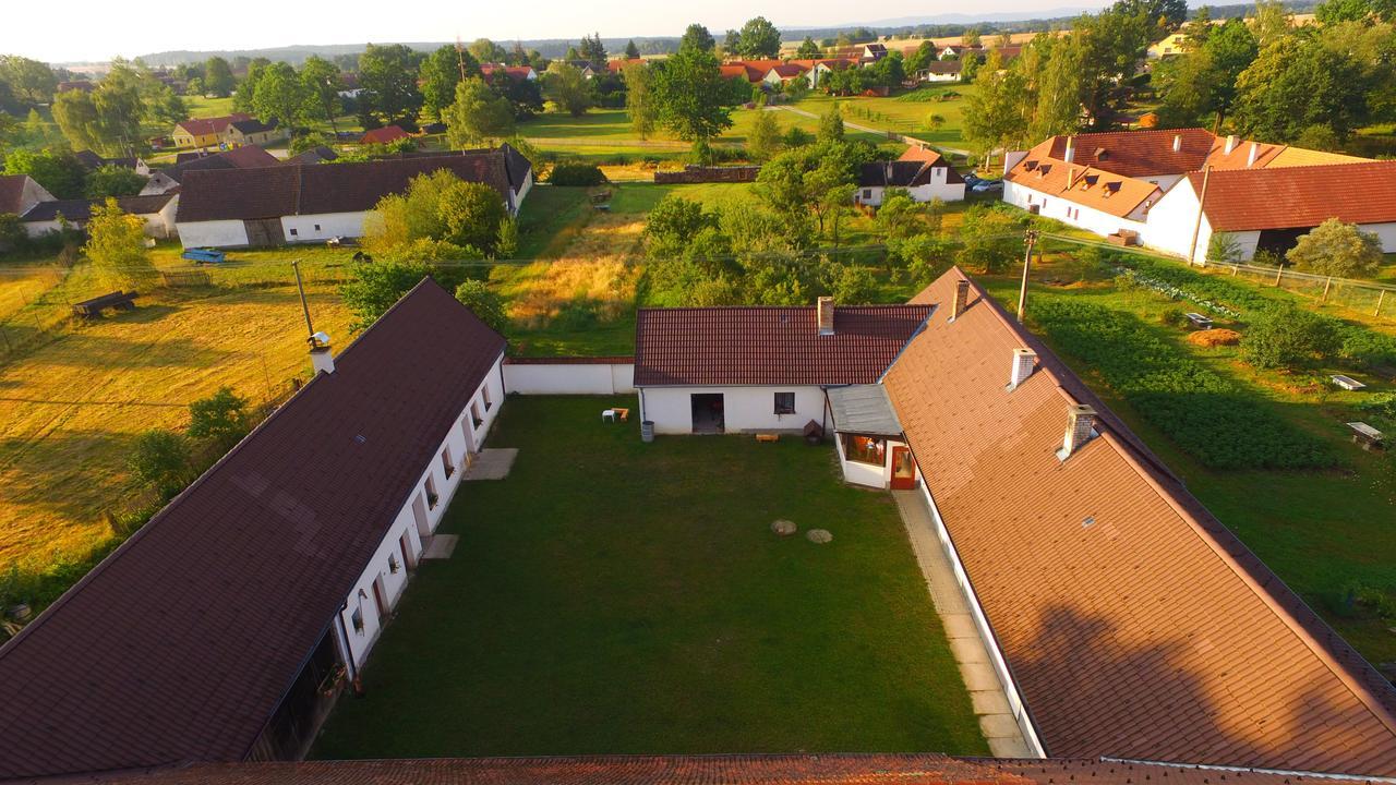Safar Residence Hrachoviste Buitenkant foto